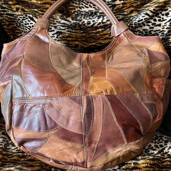 Brown Purse 👜 - Picture 1 of 5